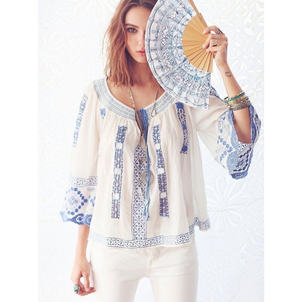 Free People Silver Springs Ivory Embroidered Peasant Top Boho Festival Sz Medium